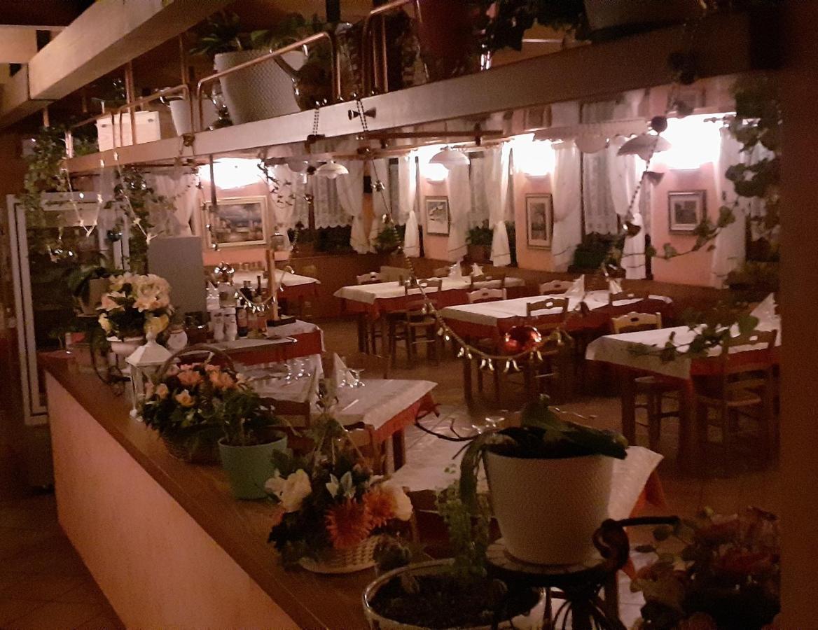 Albergo Nuoitas Форні-ді-Сопра Екстер'єр фото
