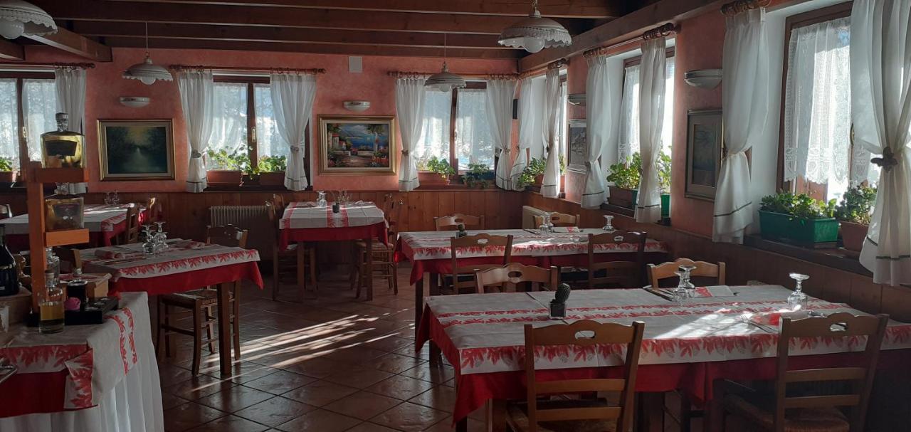 Albergo Nuoitas Форні-ді-Сопра Екстер'єр фото